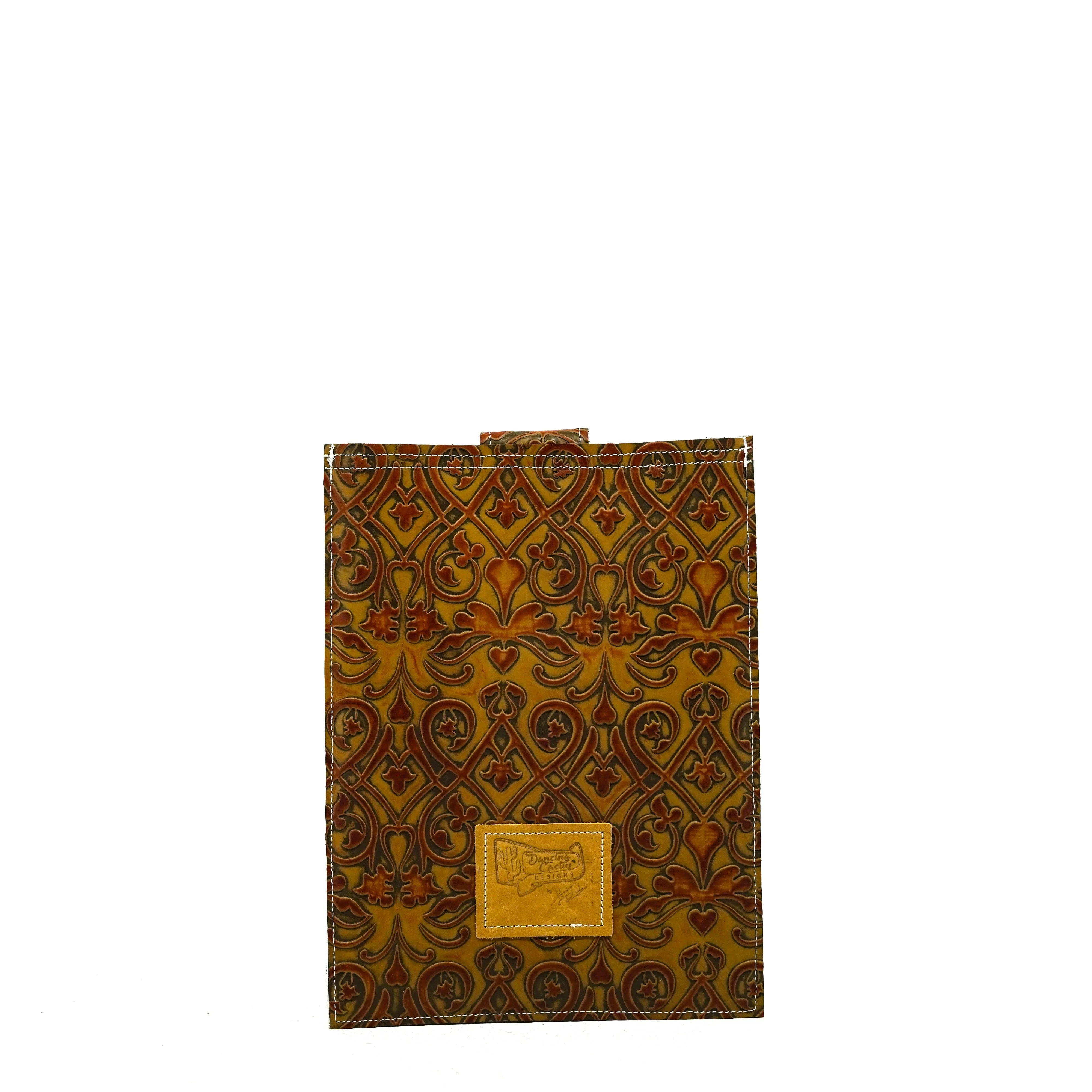 13'' Tablet Sleeve - Black & White w/ Caramel Black Jack