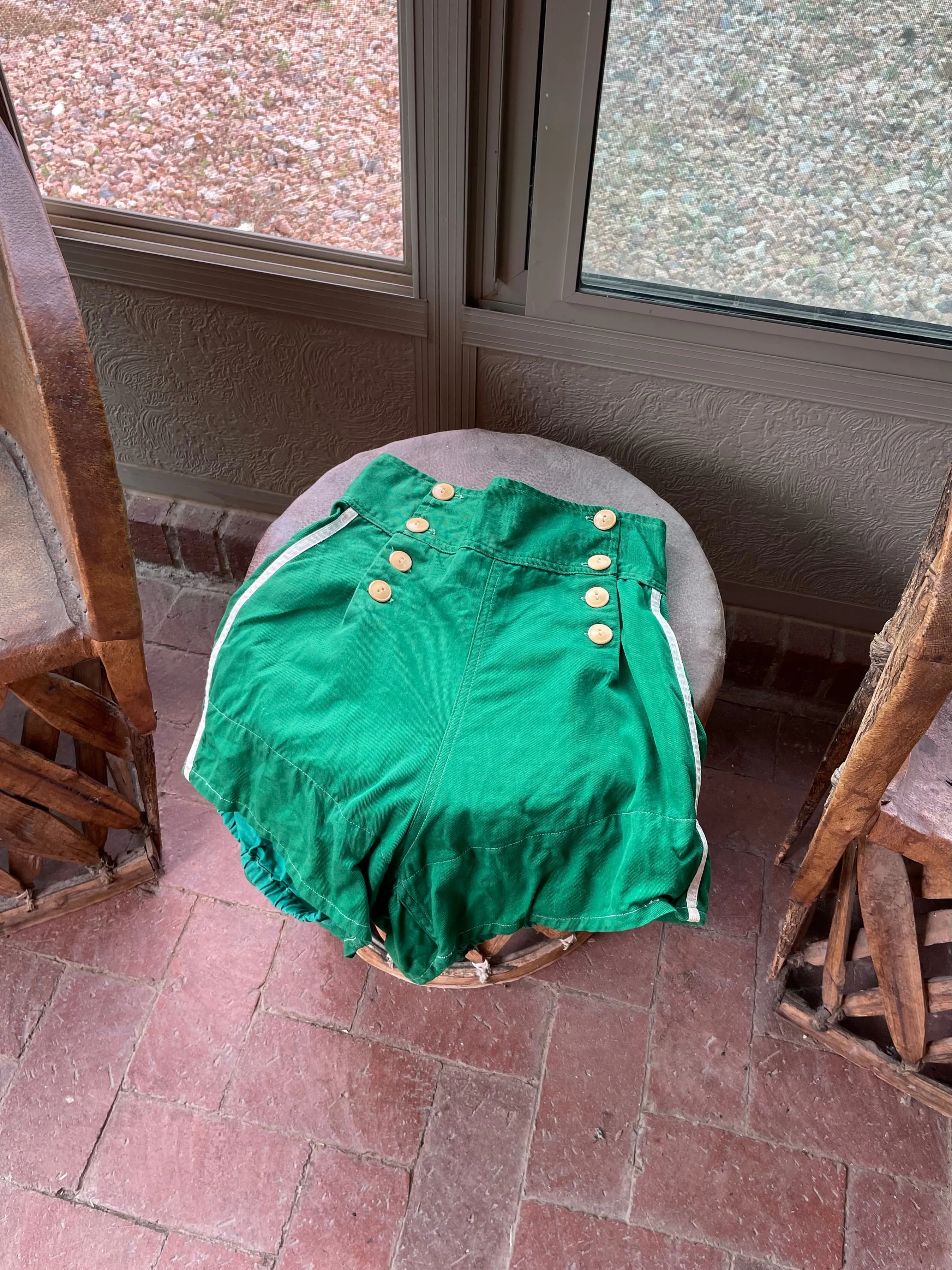 1940s Kelly Green Fall Front Sportswear Shorts
