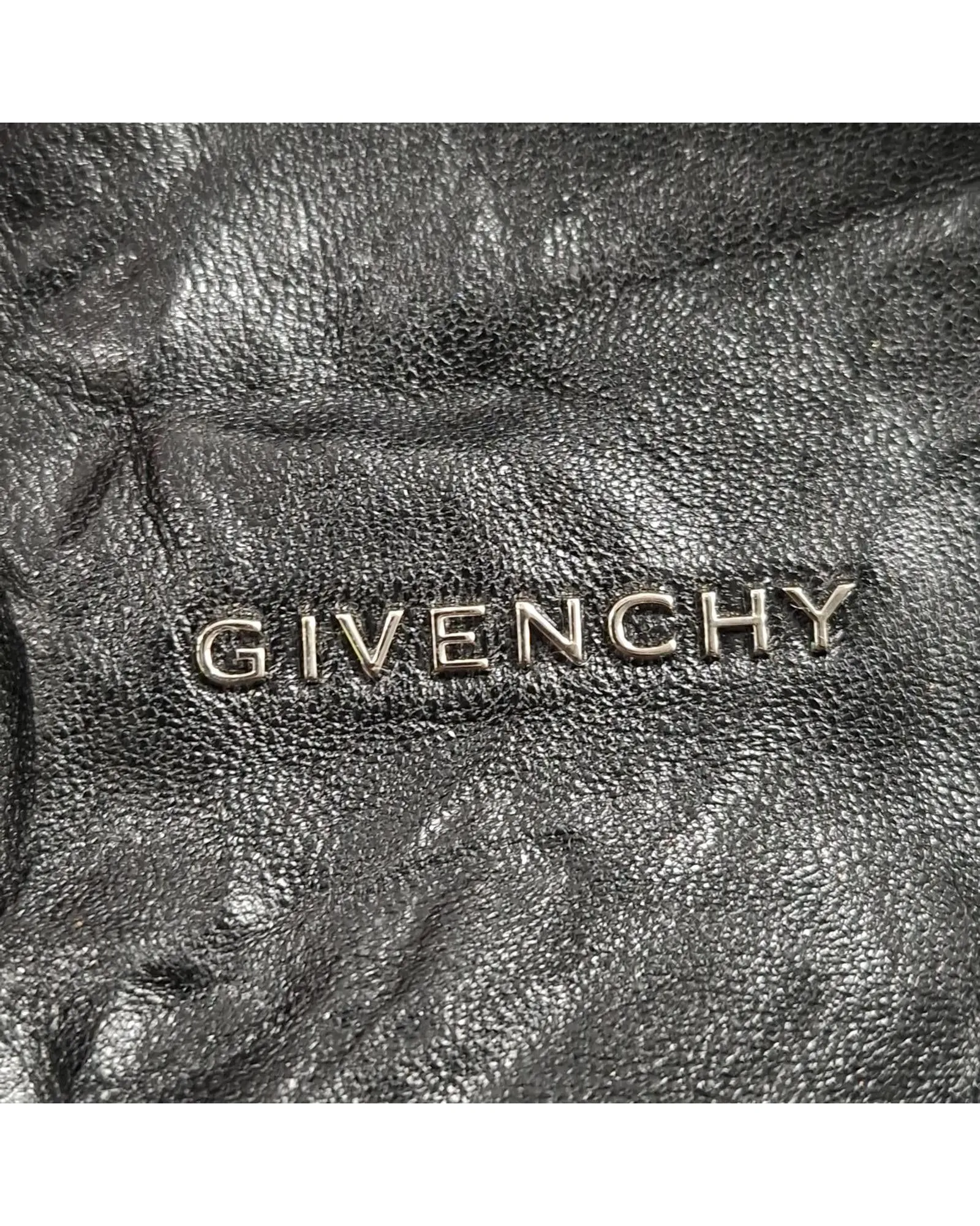 Antigona Leather Messenger Bag