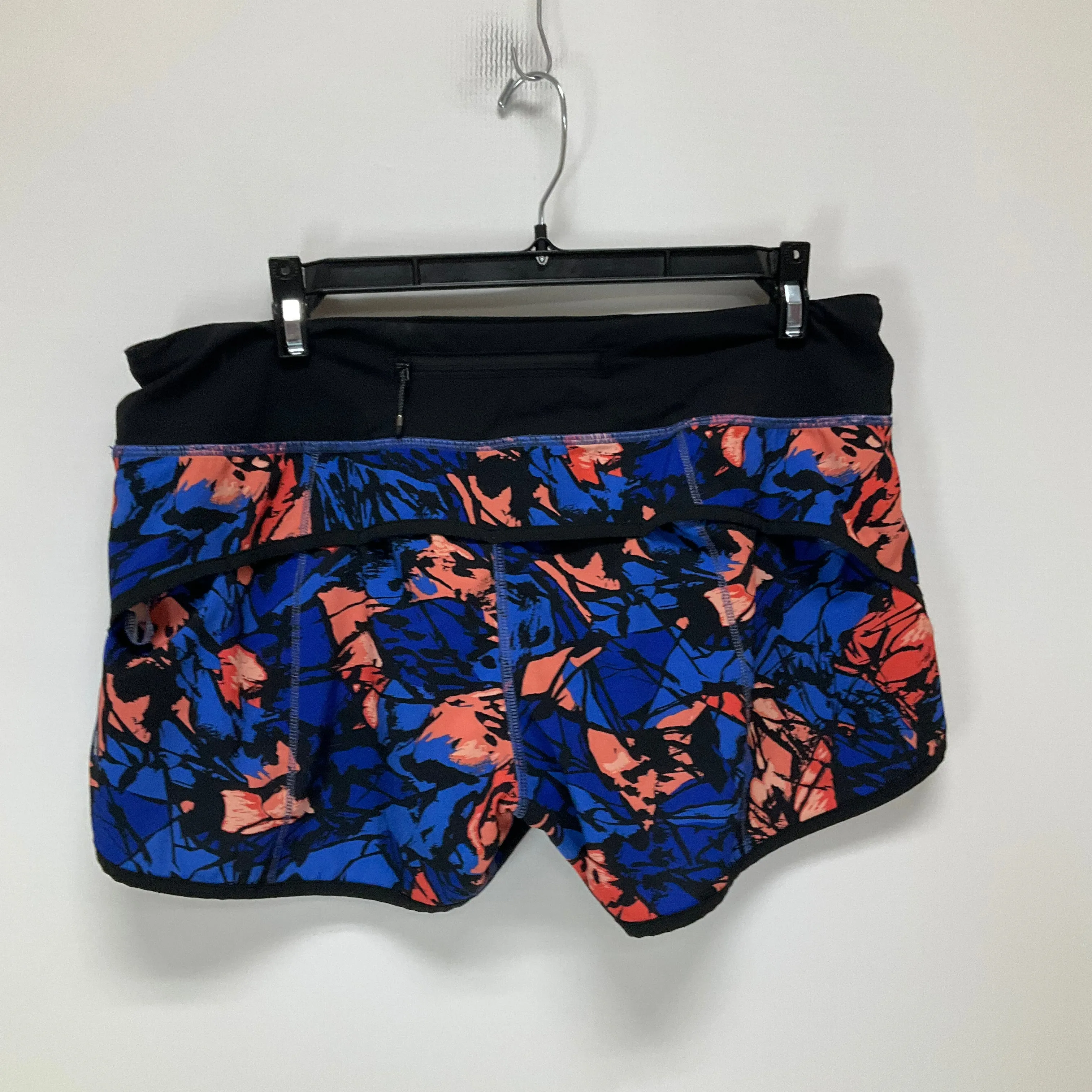 ATHLETIC SHORTS by LULULEMON In MULTI, Size: 8