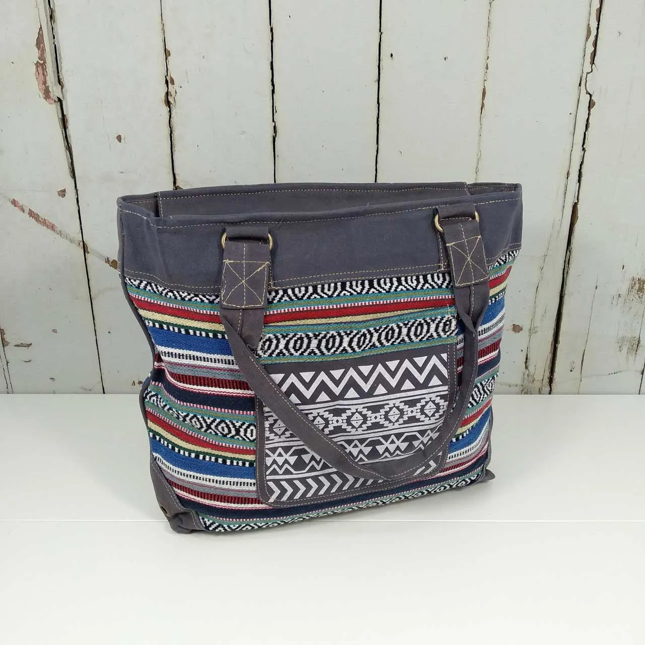 Backyard 'Bethany' Tote Bag ~ Canvas/Fabric