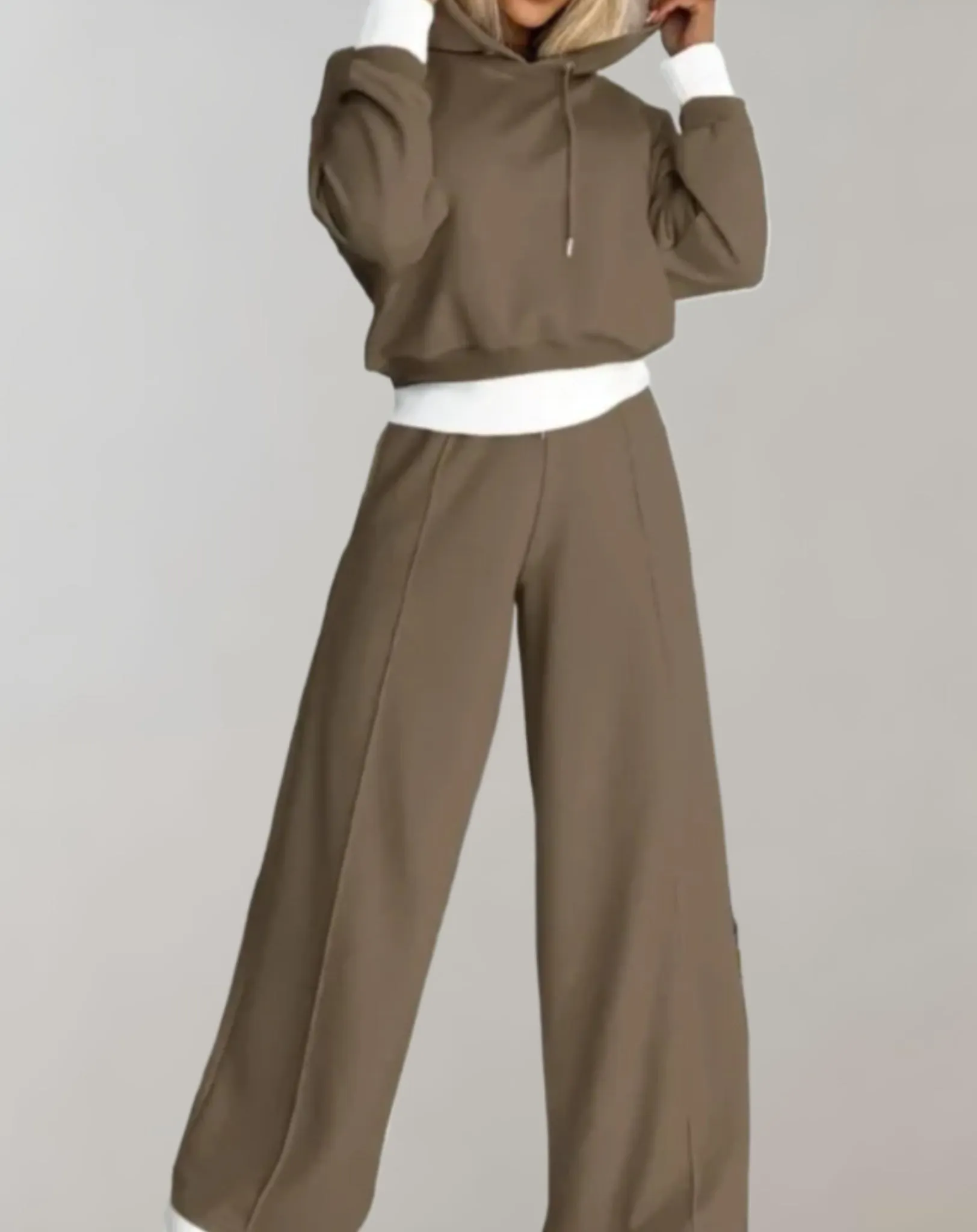 Bente | Minimalistisch Comfort Tracksuit