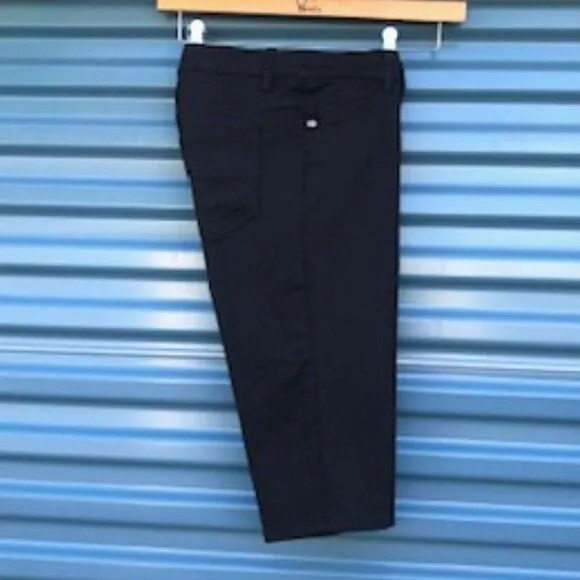 Bermuda Shorts . Size: 4 Average Skimmer ..... (2) Pair Bundle . Black