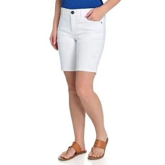 Bermuda Shorts . Size: 4 Average Skimmer ..... (2) Pair Bundle .  White