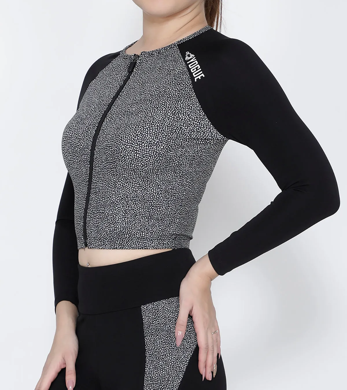 Black Pebble Crop Zipper