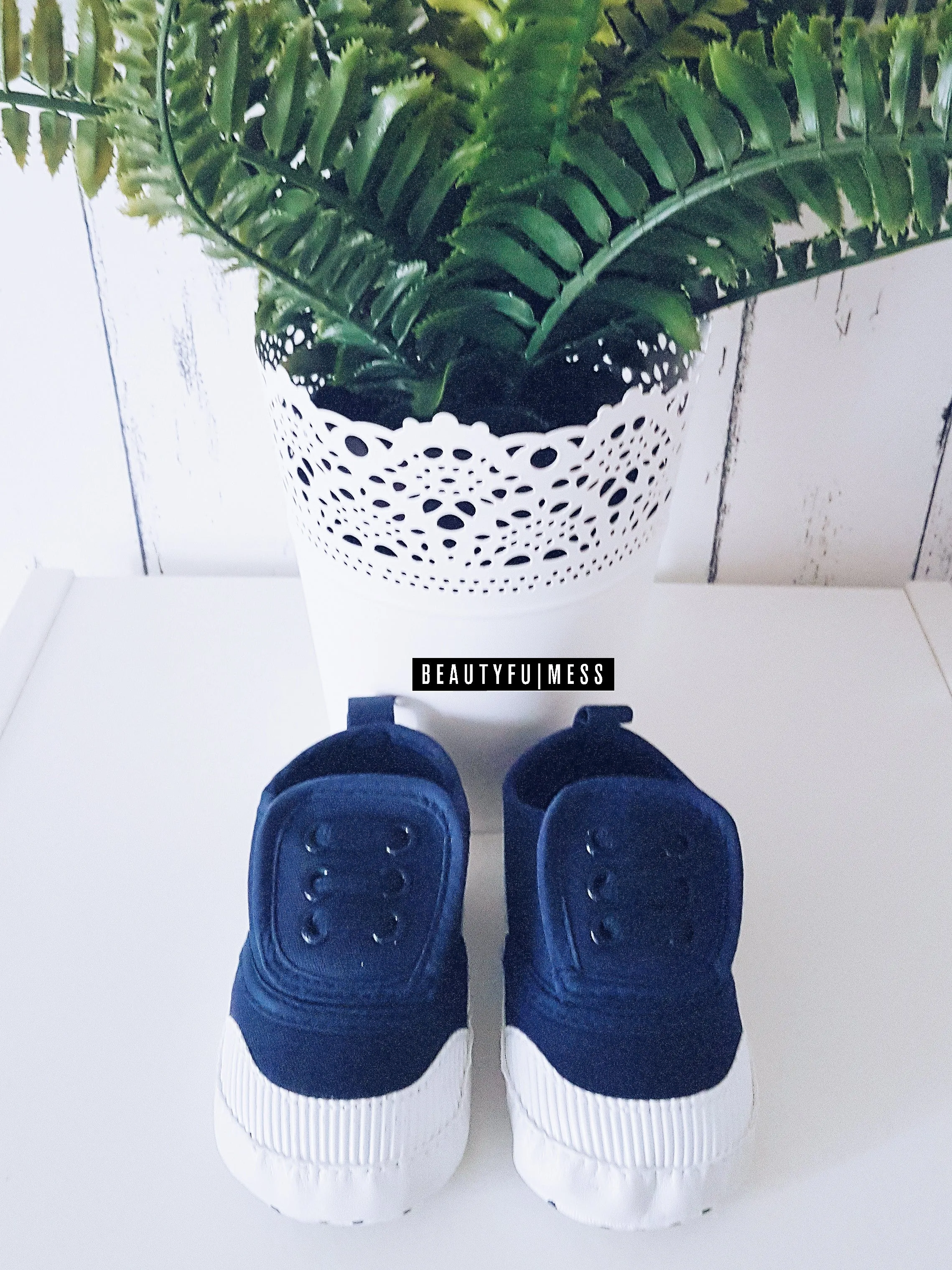 Canvas Sneaks (2 colours)