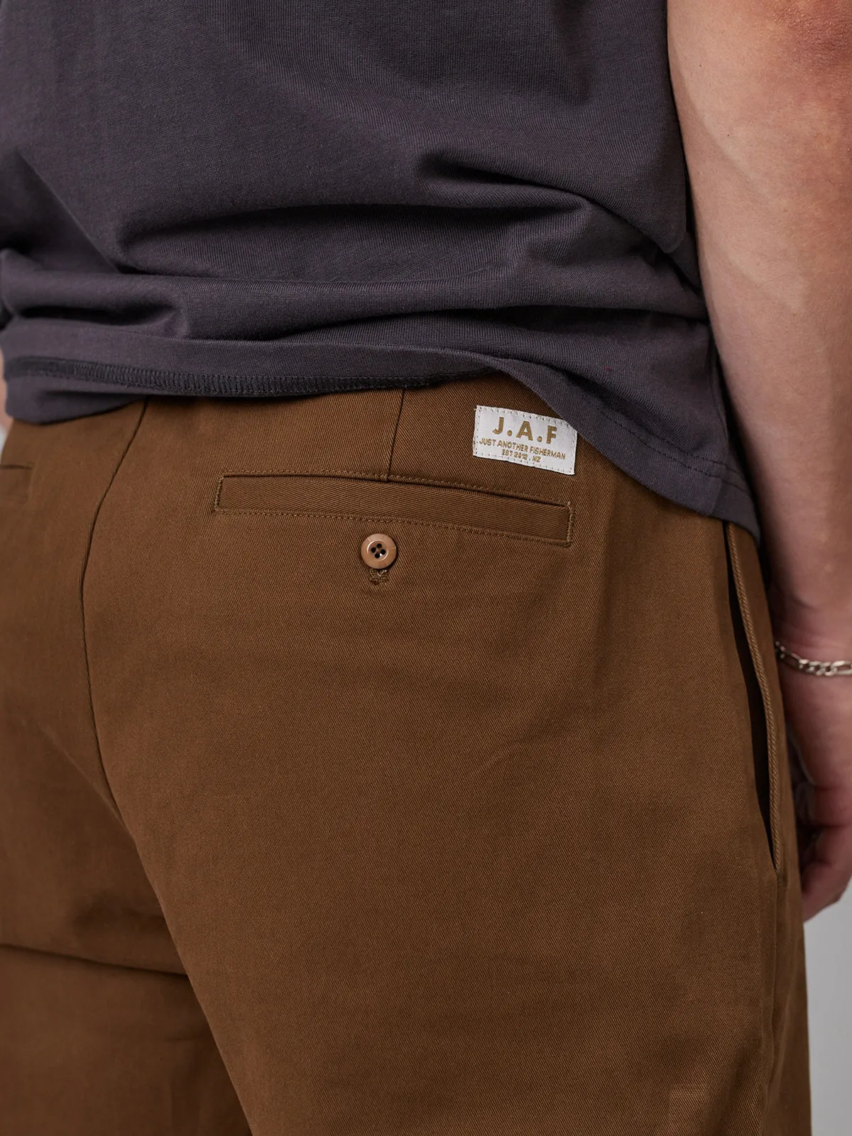 CHARTER PANTS - BROWN