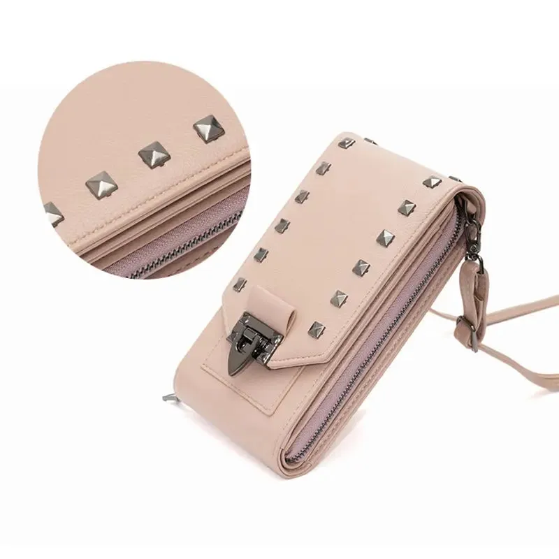 Chic Rivet Design Shoulder Bag
