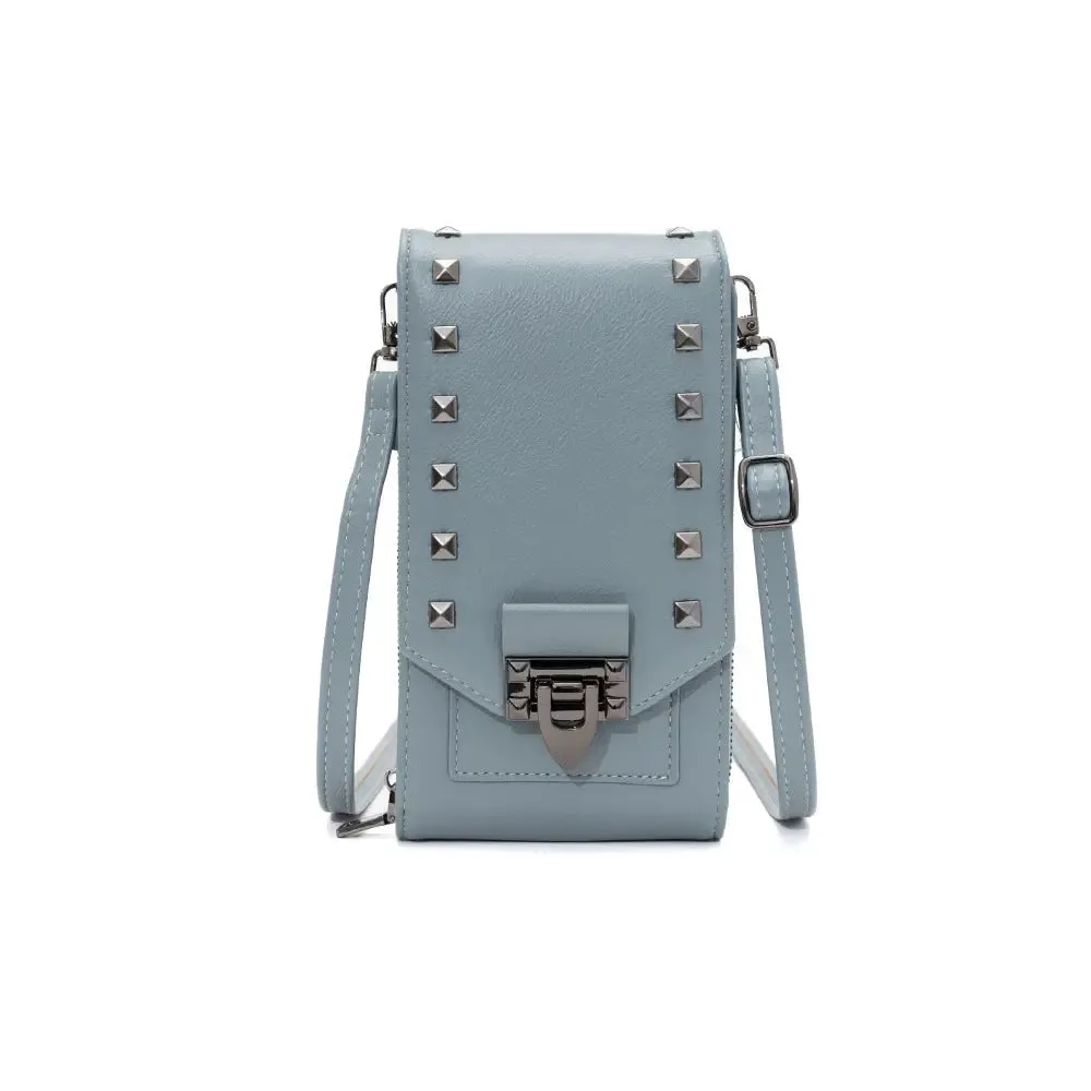 Chic Rivet Design Shoulder Bag