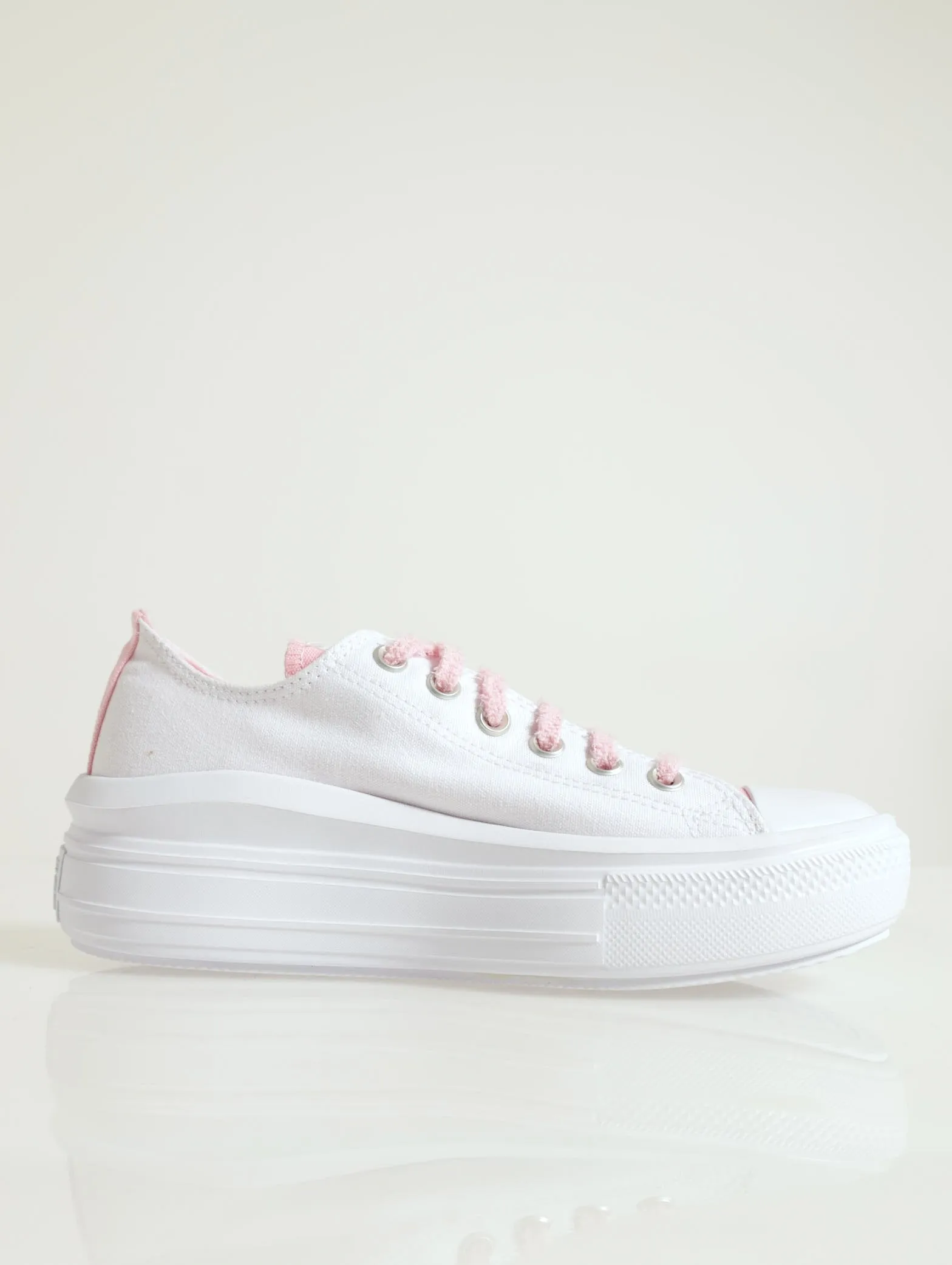 Ctas Move Comfort Sneaker - White/Pink