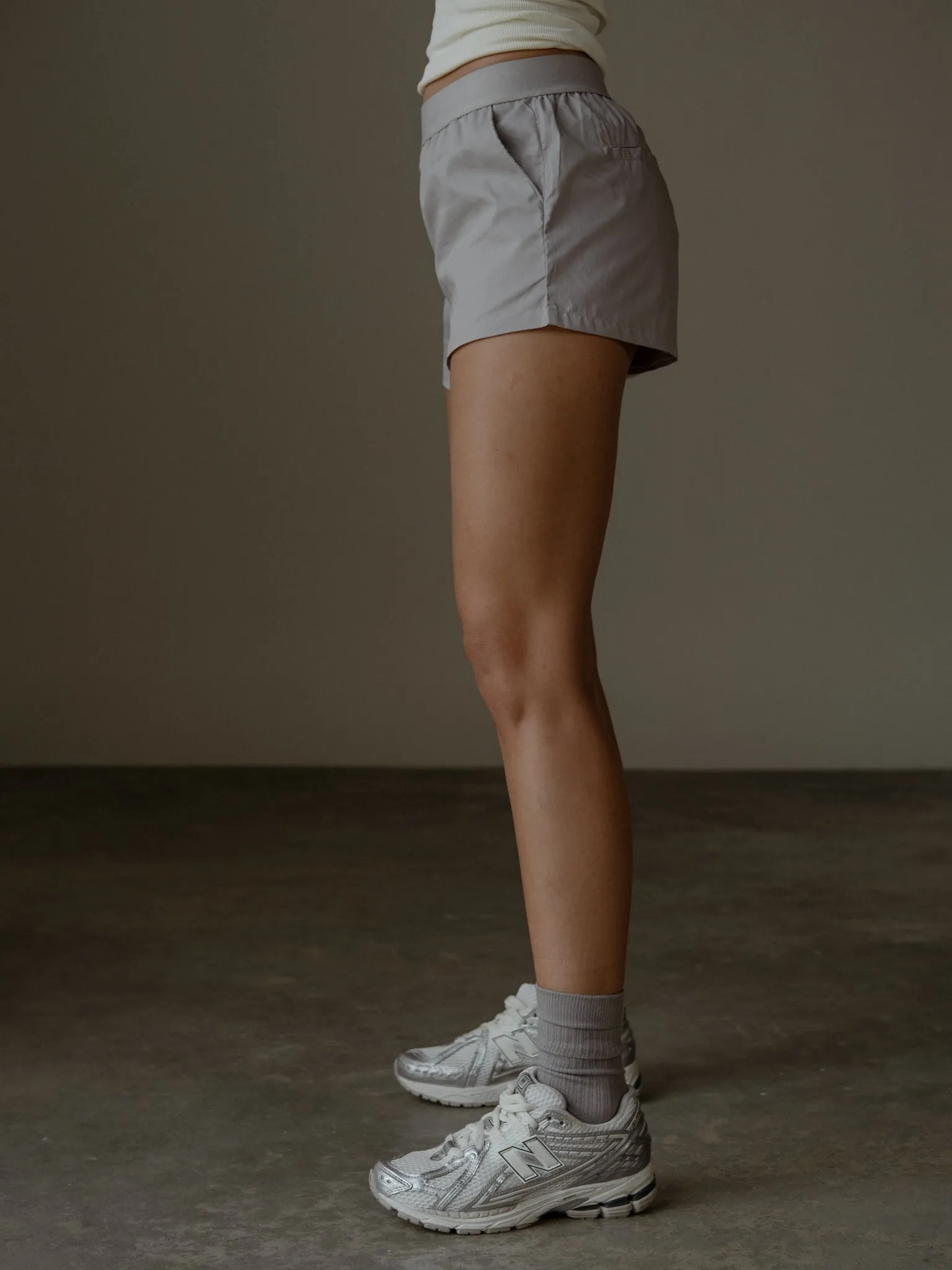 EASY MINI SHORT - GRAFITO GRAY