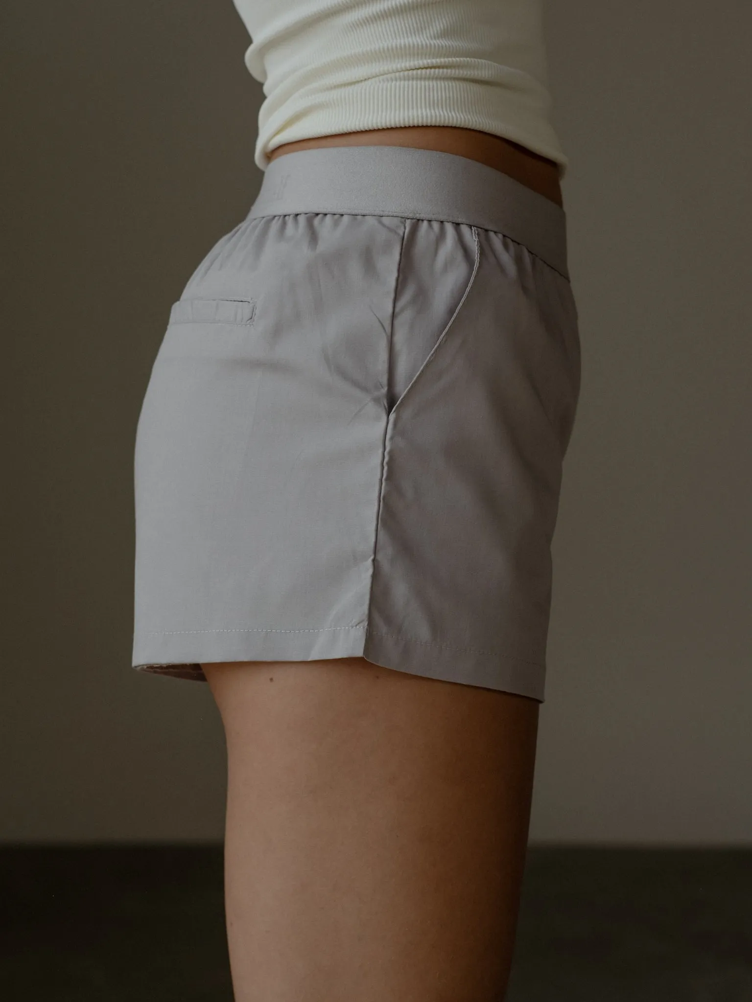 EASY MINI SHORT - GRAFITO GRAY