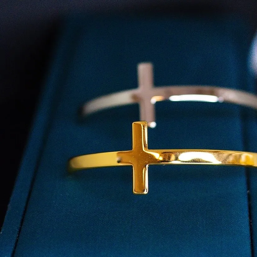 Gold Cross Bracelet