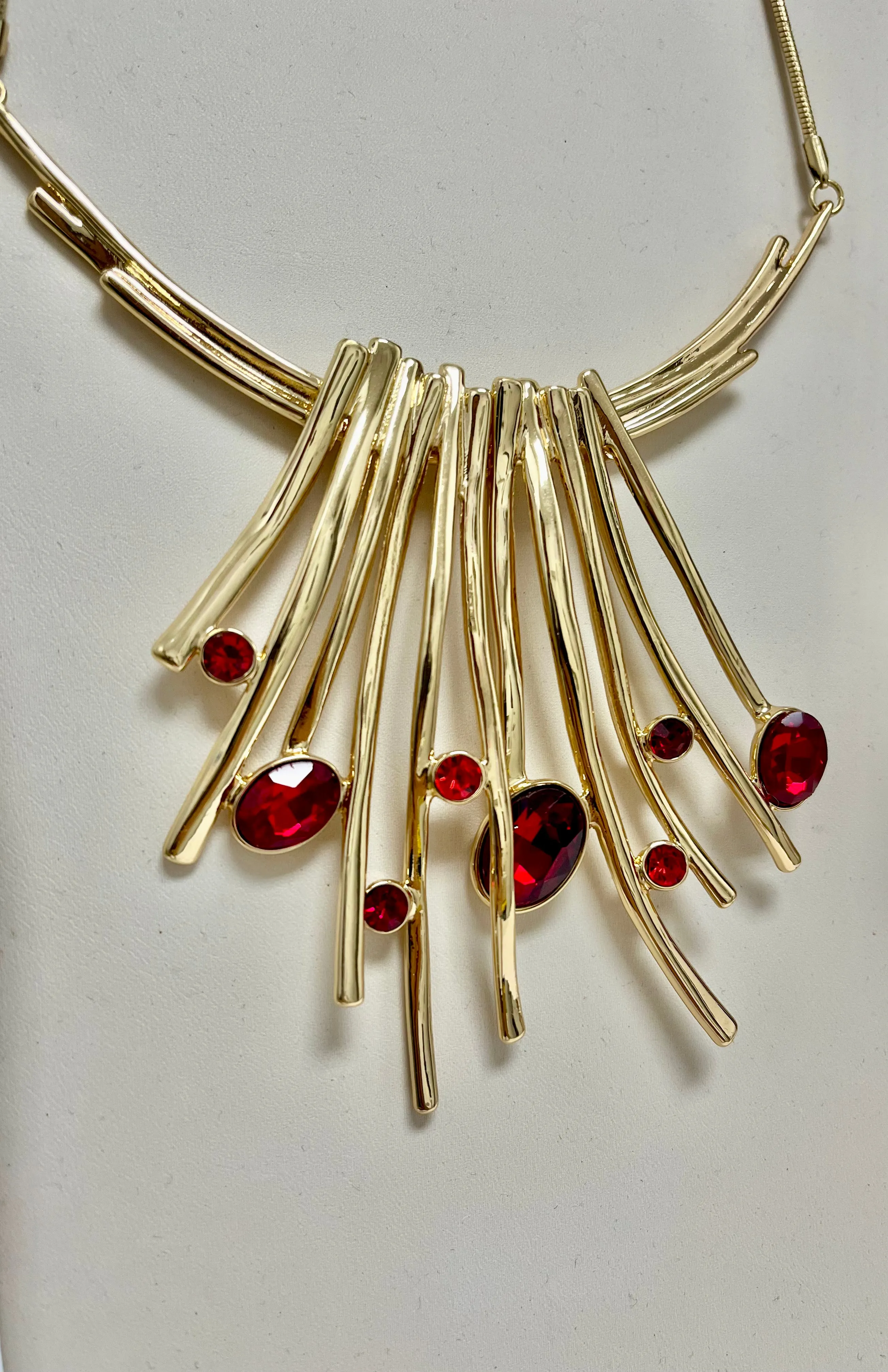 Gorgeous Crystal Necklaces