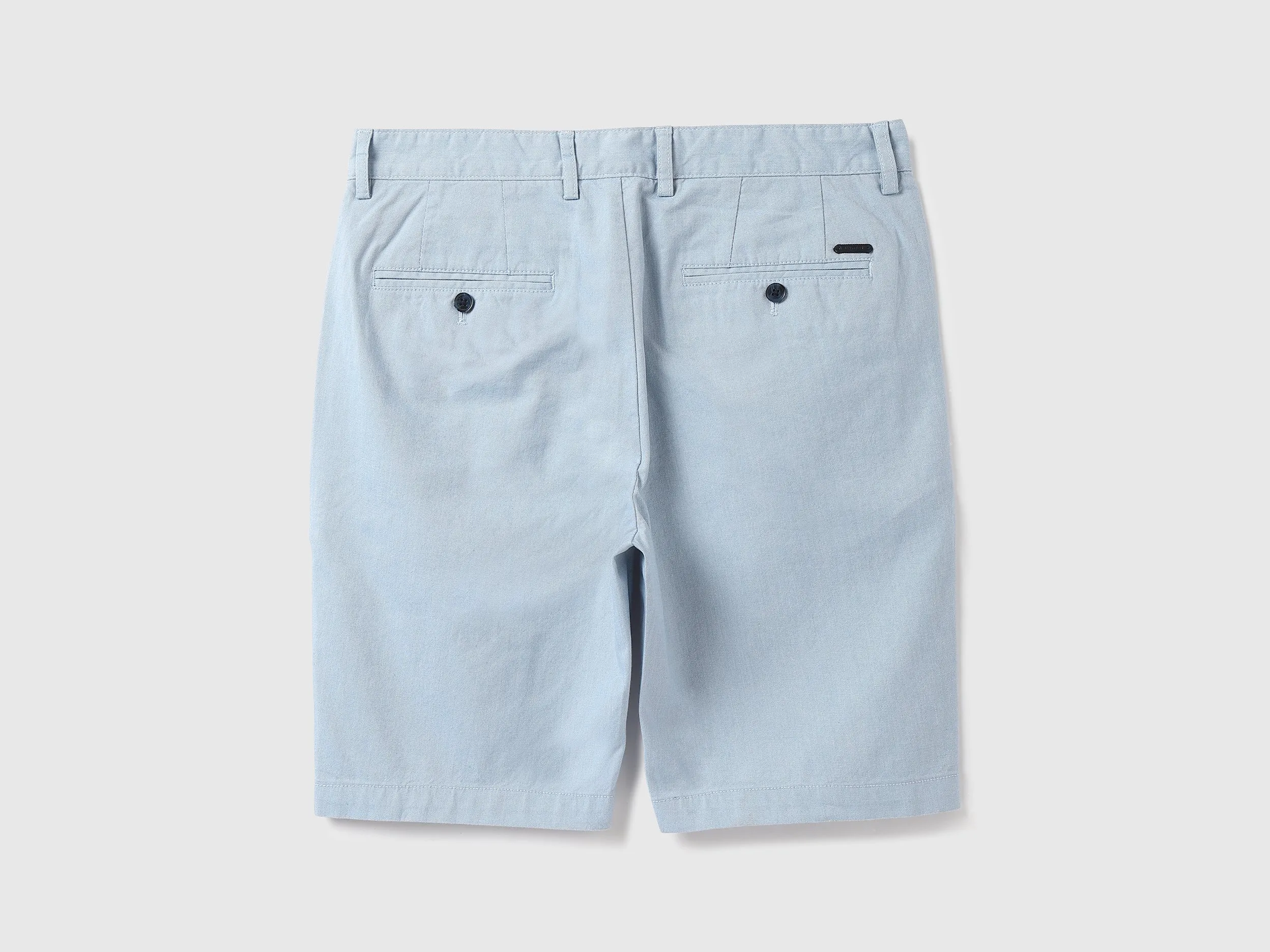 Men Solid Slim Fit Shorts