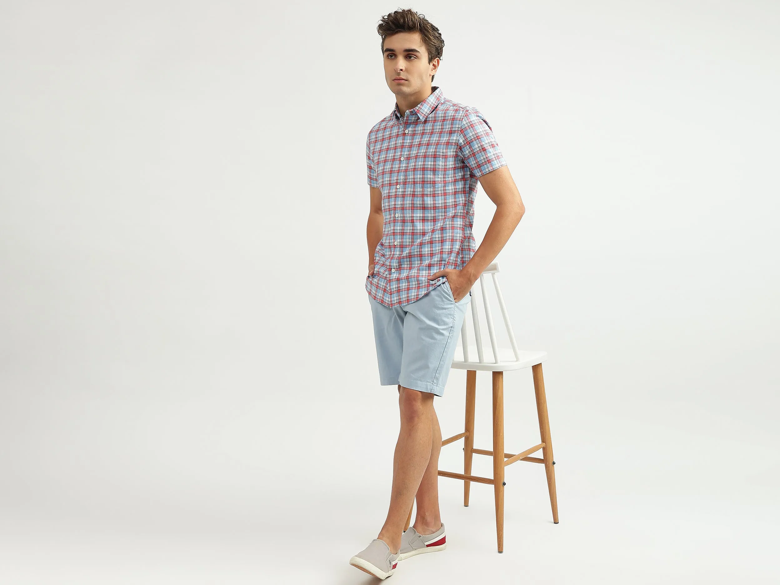 Men Solid Slim Fit Shorts
