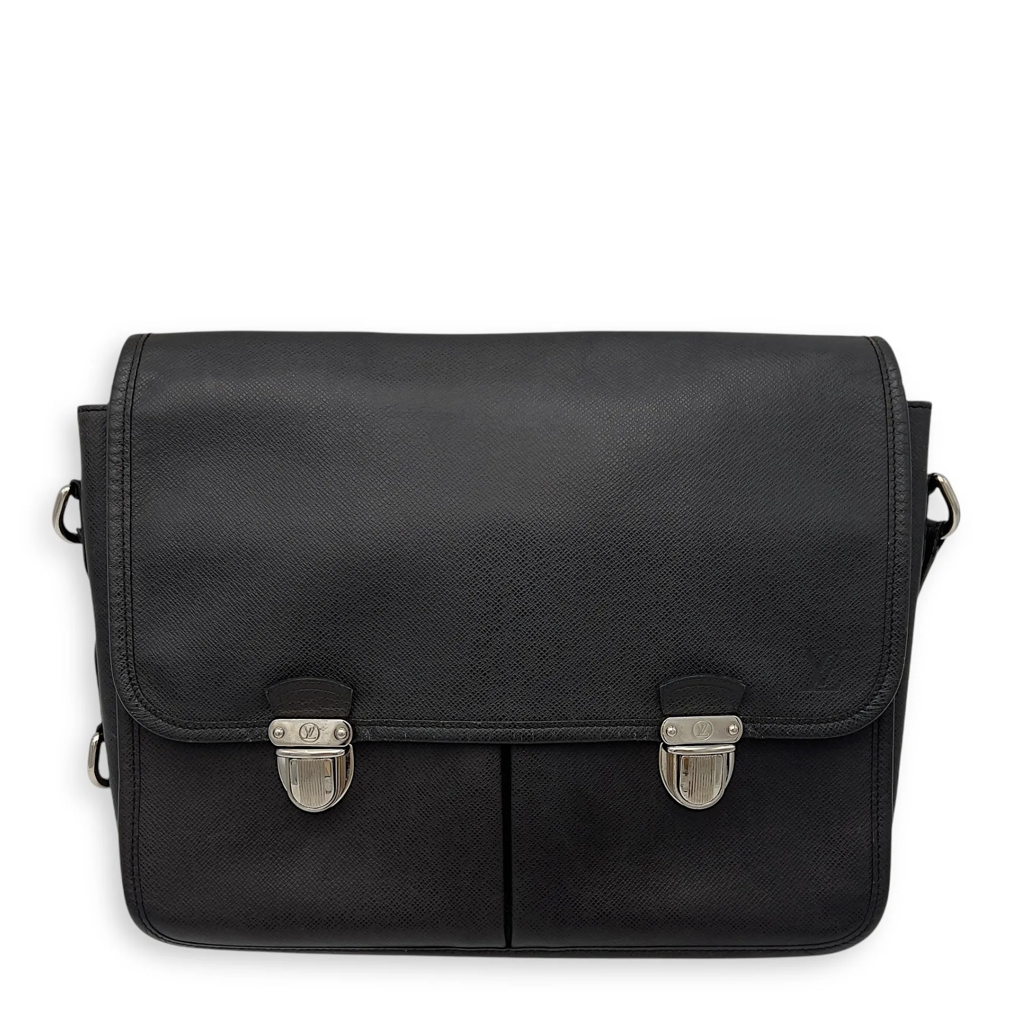 Messenger Crossbody Bag MM Black in Taiga Leather, Silver hardware