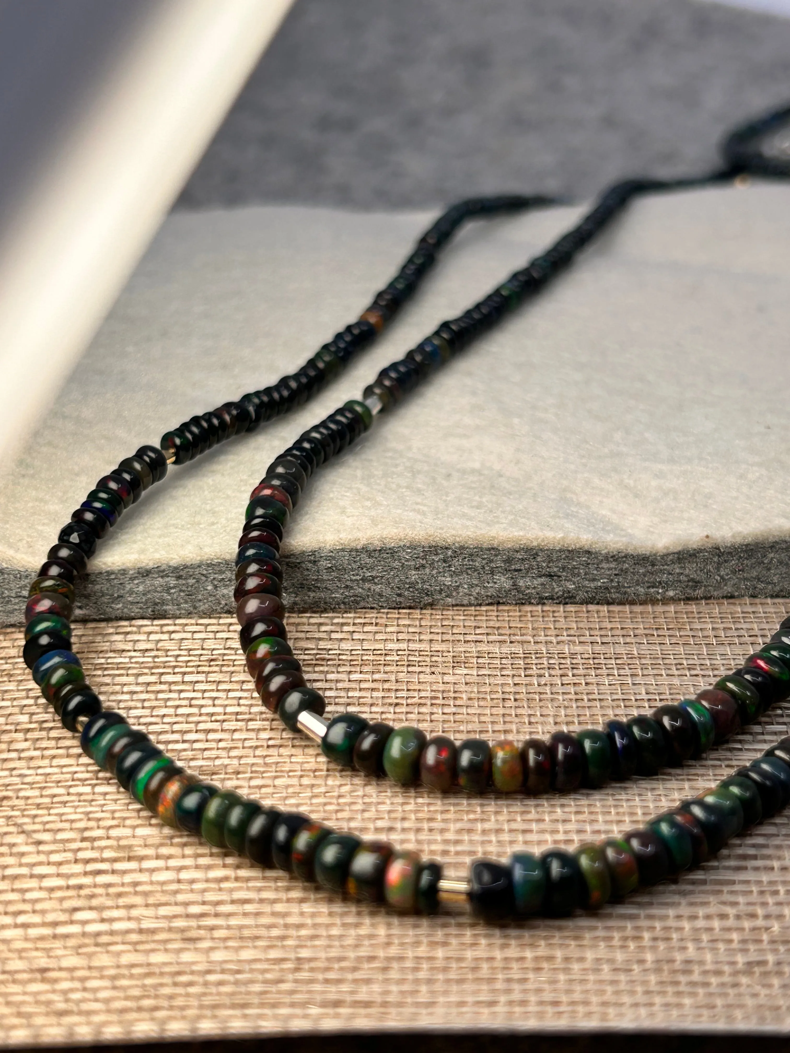 Midnight Radiance Necklace Gold