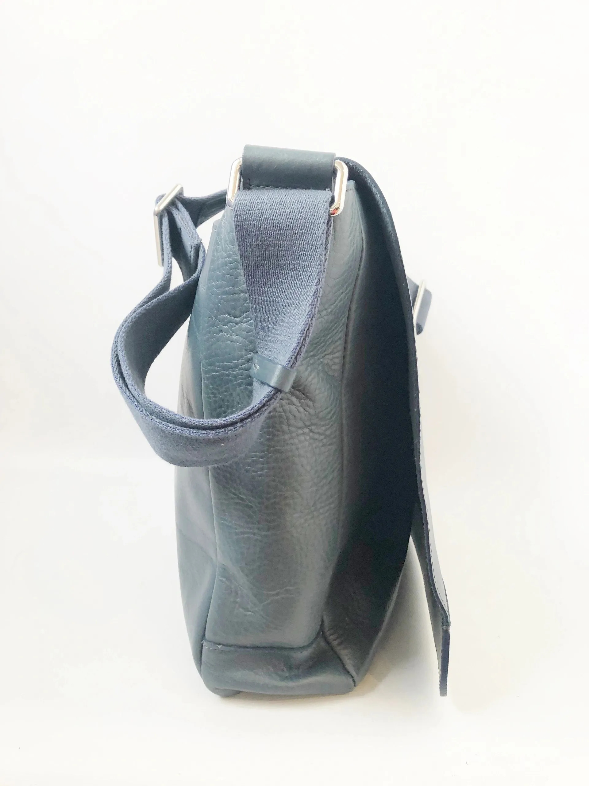 NEW Shinola Slim Messenger