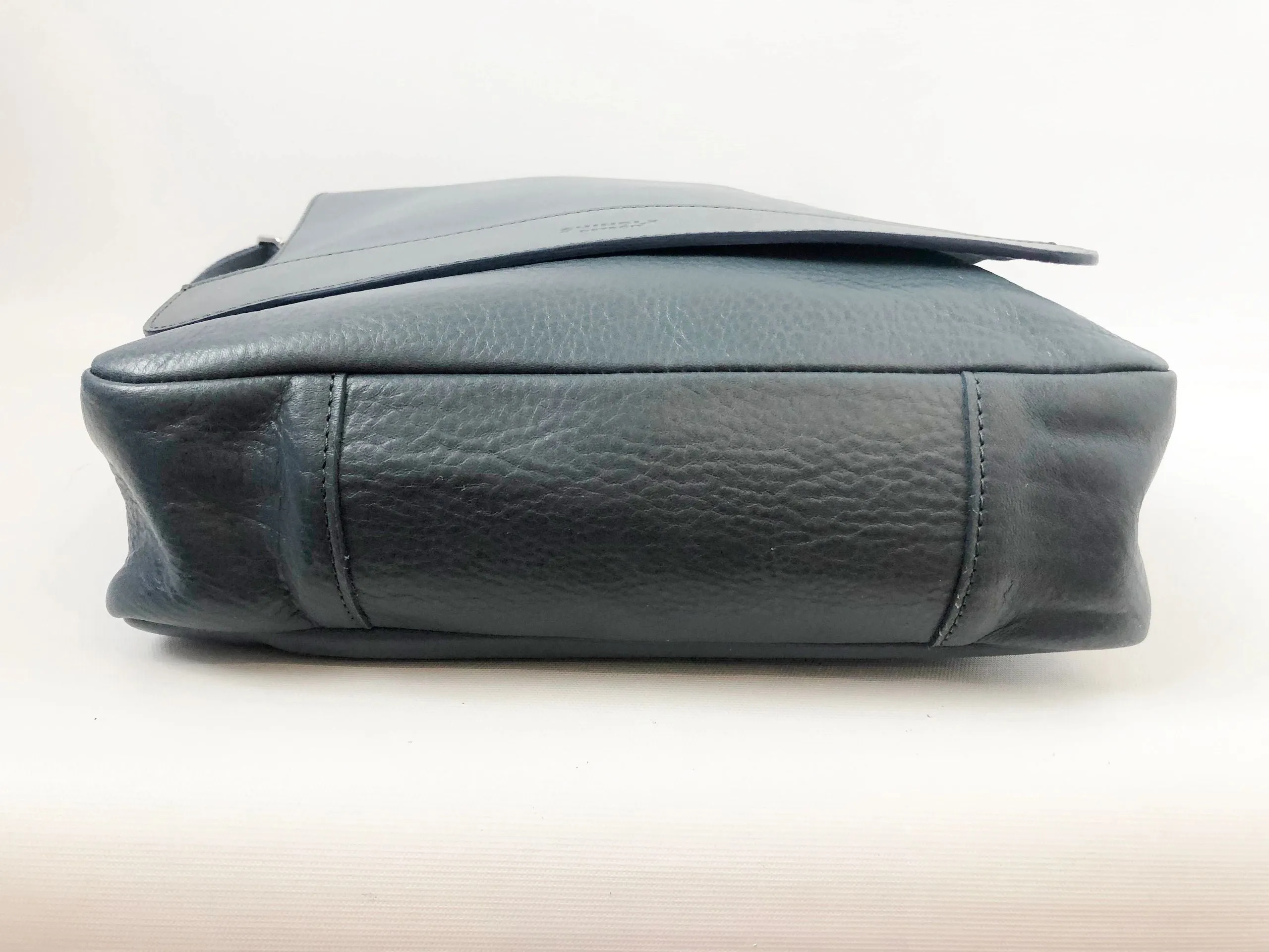 NEW Shinola Slim Messenger