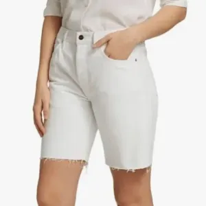 NWT frame white le slouch Bermuda shorts - flawed(minor stain)