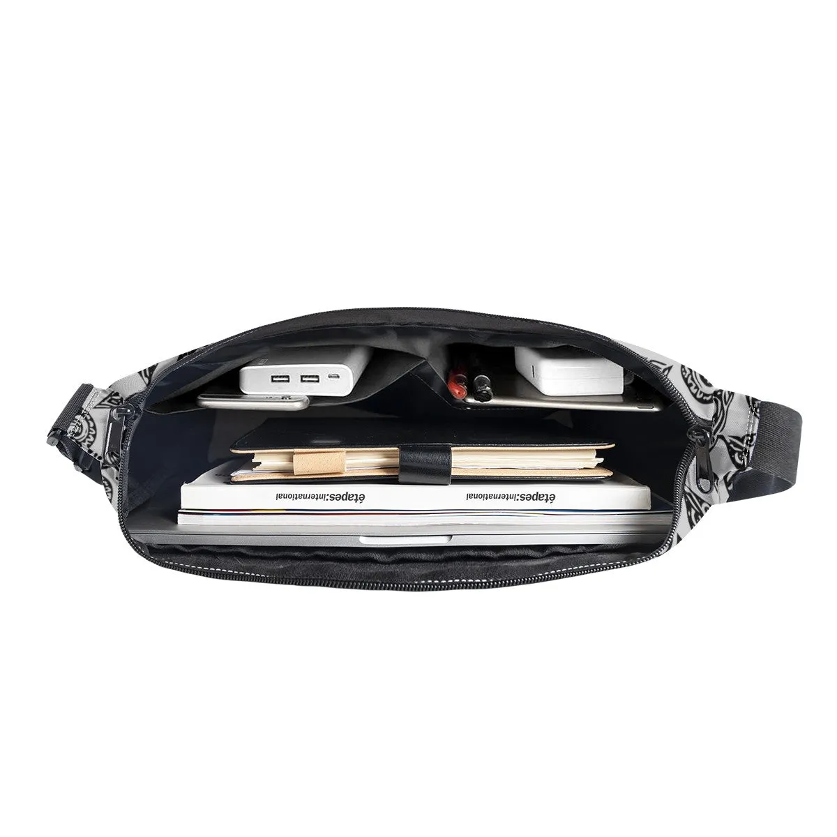 Poker New Messenger Bag