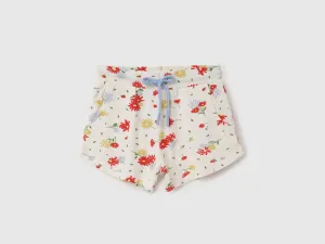 Printed Regular Fit Mid Waist Shorts