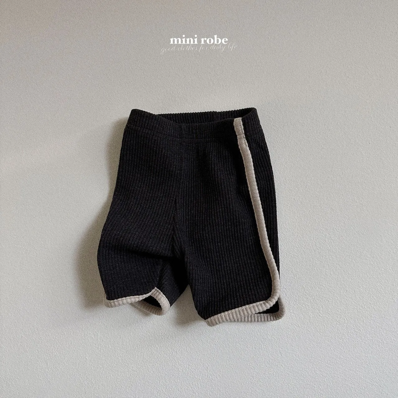 RIBBED CONTRAST BIKE SHORTS