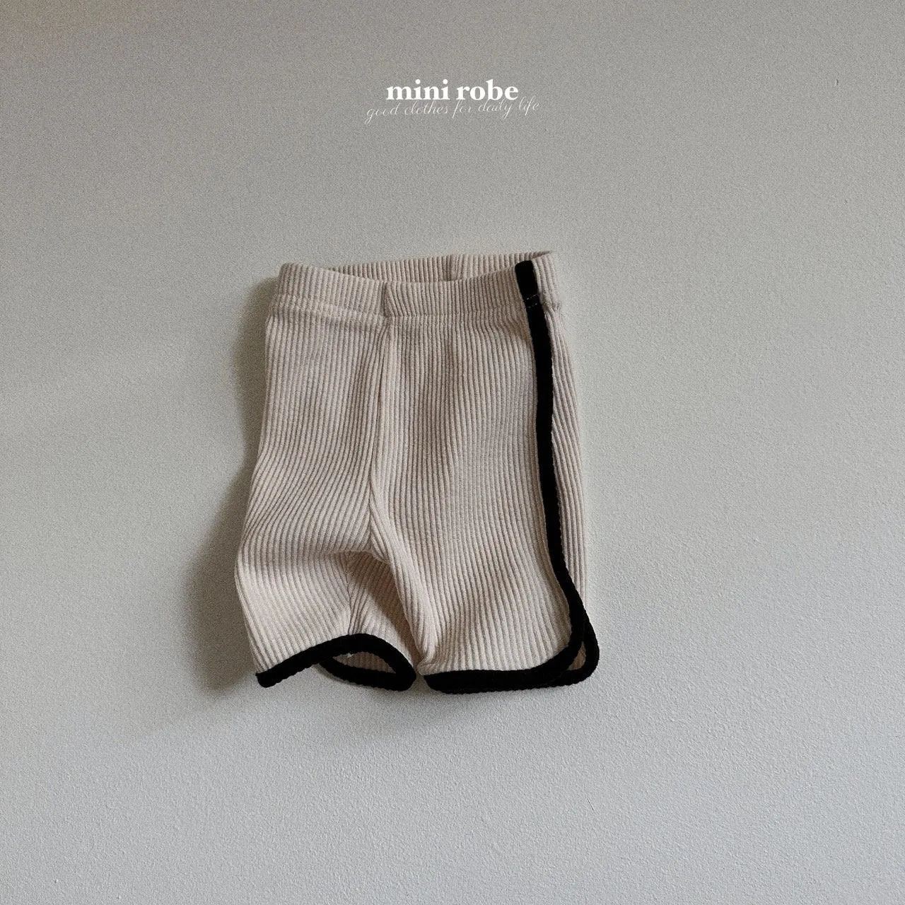 RIBBED CONTRAST BIKE SHORTS