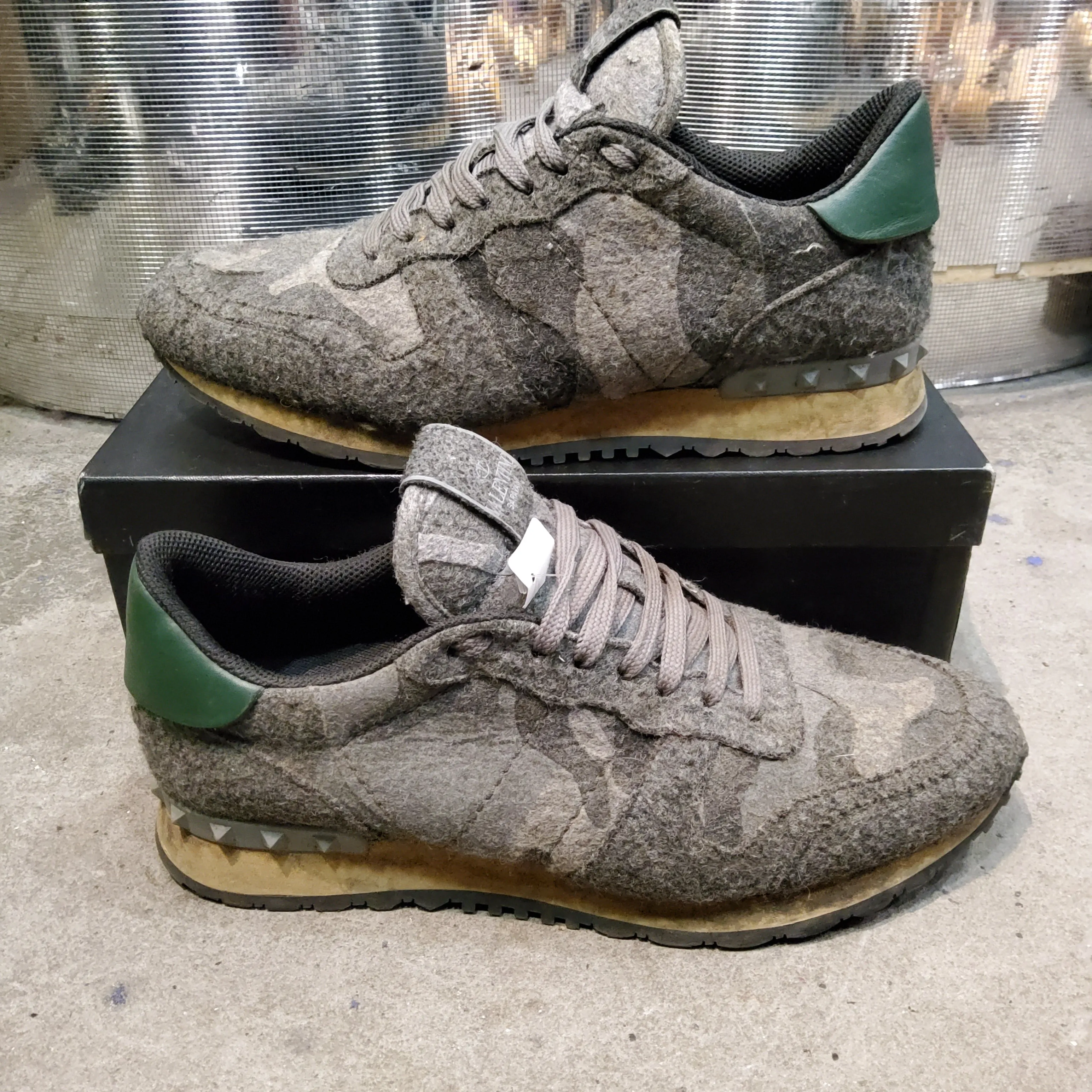 ROCKRUNNER LOW CANVAS SNEAKERS