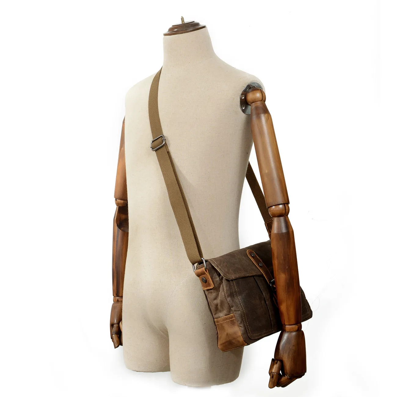Small Canvas Messenger Bag | Pyrenees