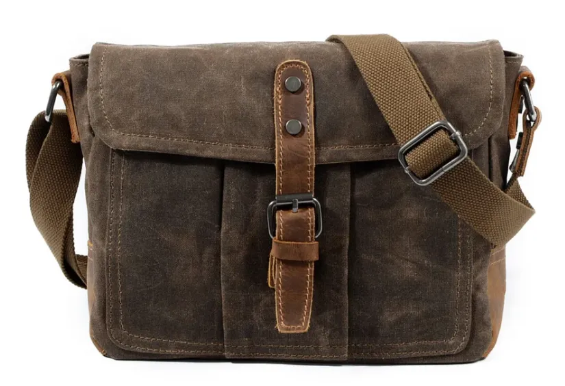Small Canvas Messenger Bag | Pyrenees