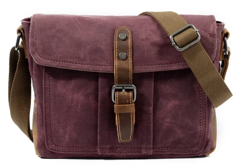 Small Canvas Messenger Bag | Pyrenees