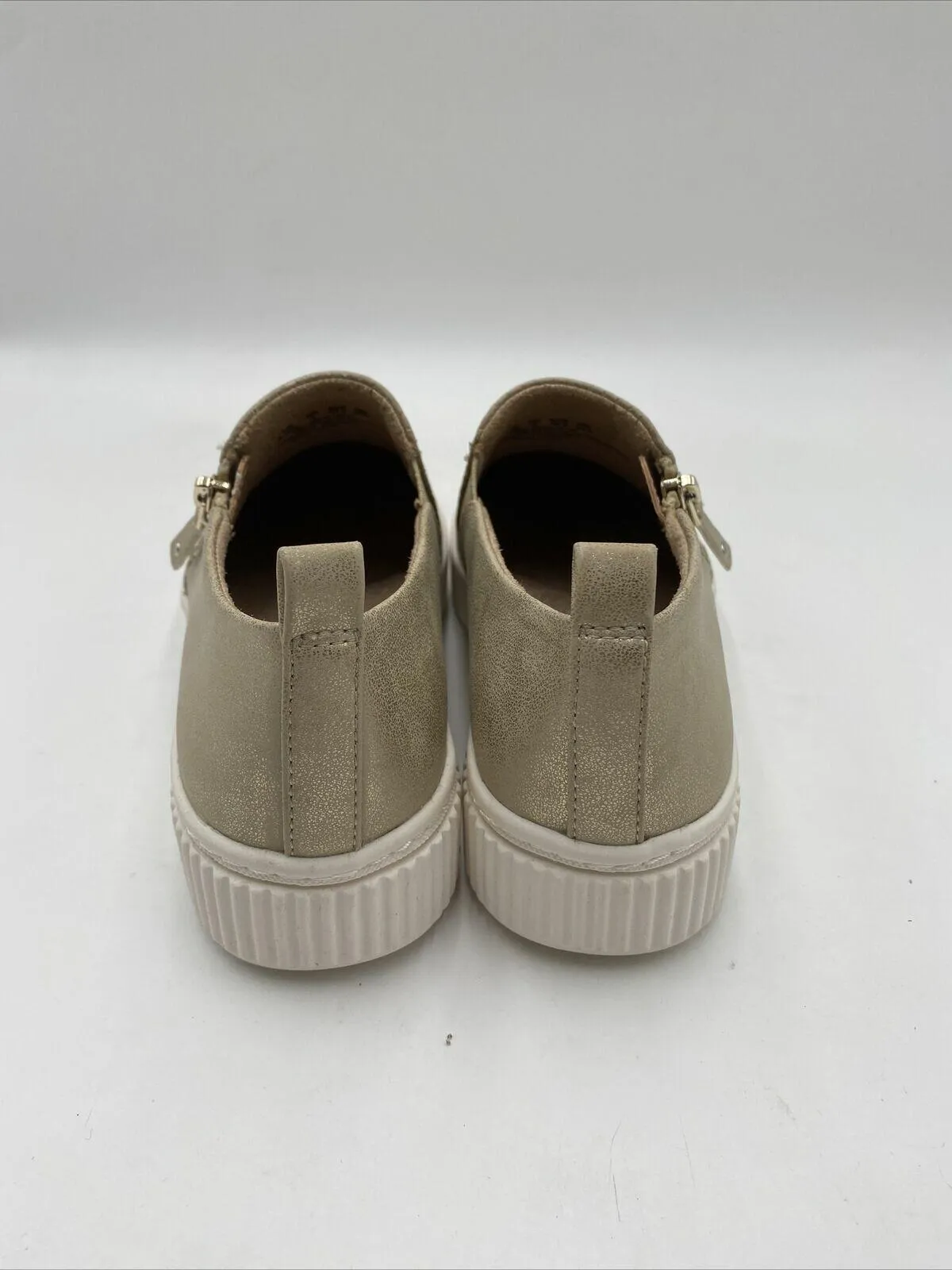 Soul Naturalizer Women's Tia Slip-On Sneakers Gold Size 6.5M - Very Good