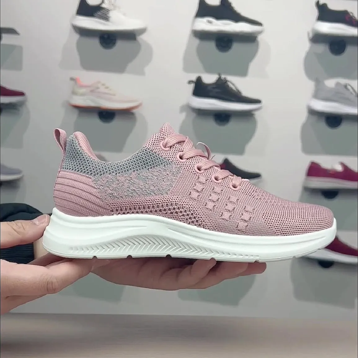 Sporty Two-Tone Sneakers for Women's Ultimate Comfort