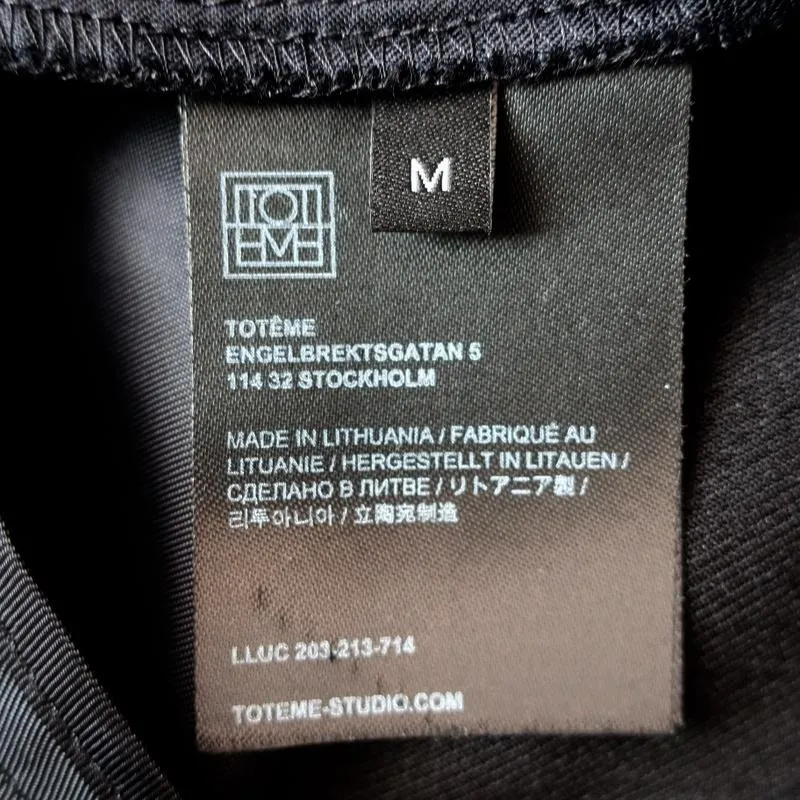 Toteme Bermuda Shorts Lluc Black Pleated Twill Size Medium NEW