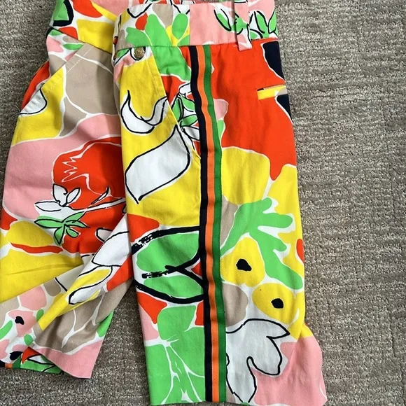 Trina Turk Women’s Bermuda Shorts 00 Tropicana Floral Print