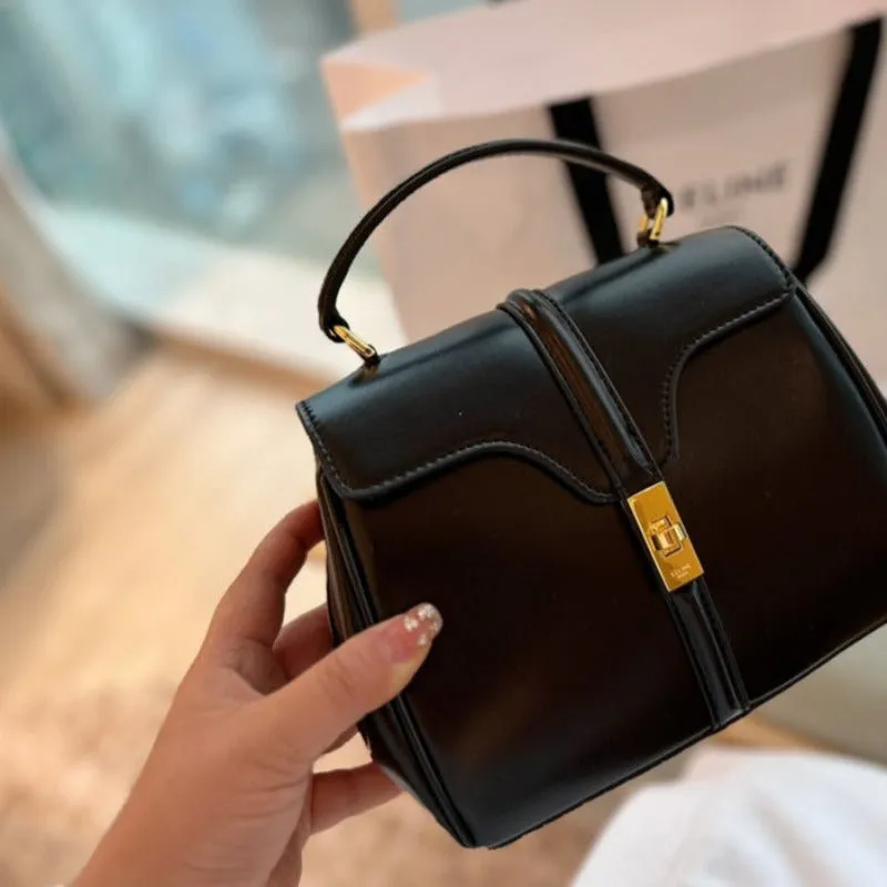 VELORA - Handbag 16 Black